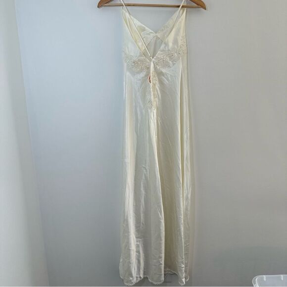 Y2K Victoria’s Secret white slip dress maxi mesh bust detail floral lace size L - Picture 4 of 11